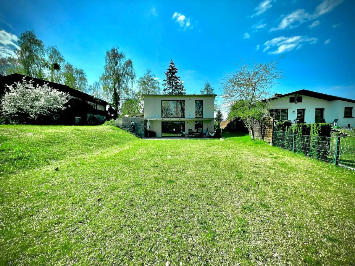 שווילווזי 100M2 Fewo Im Haus Am See Mit Garten Bei Potsdam מראה חיצוני תמונה